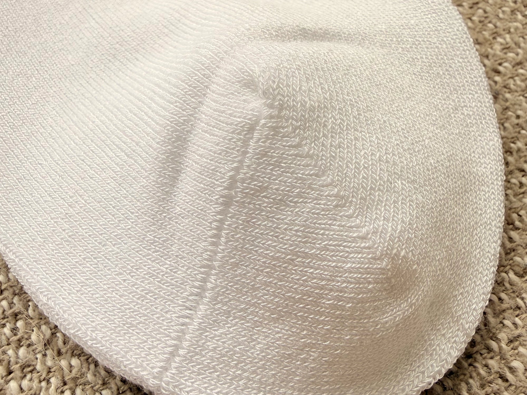 Kids Classic Soothe Step™ Sensory Socks - White