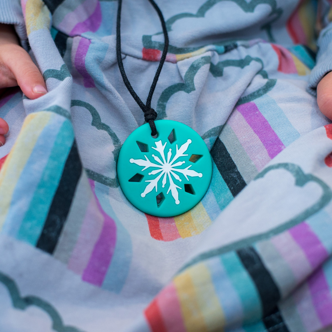 Snowflake Chew Pendant Daylight | Jellystone Designs